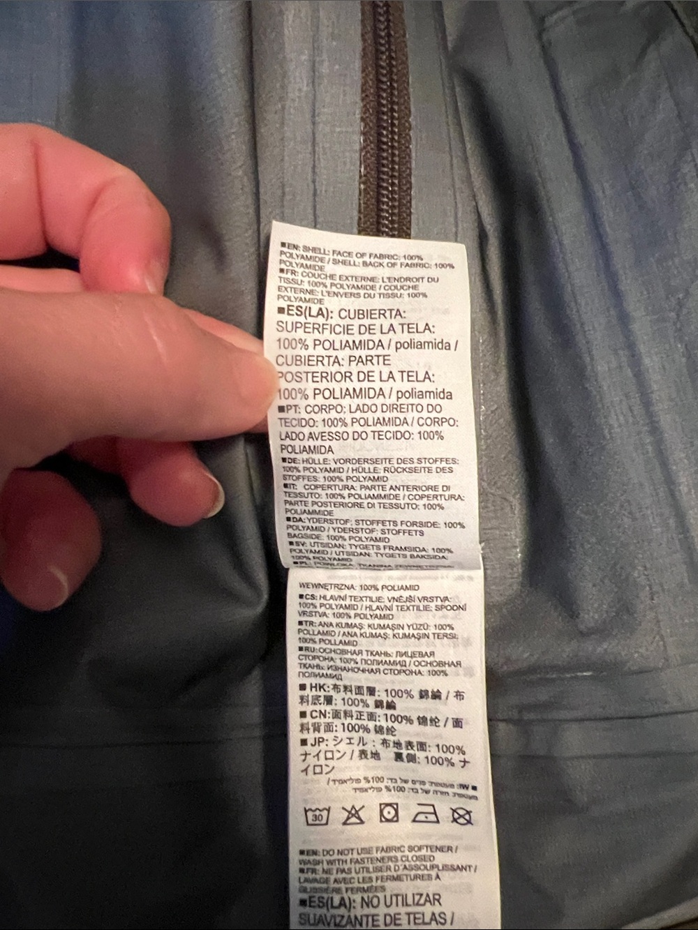 Salomon Women’s Hooded Ski Jacket in Light Gray & Olive - Picture 12 of 12